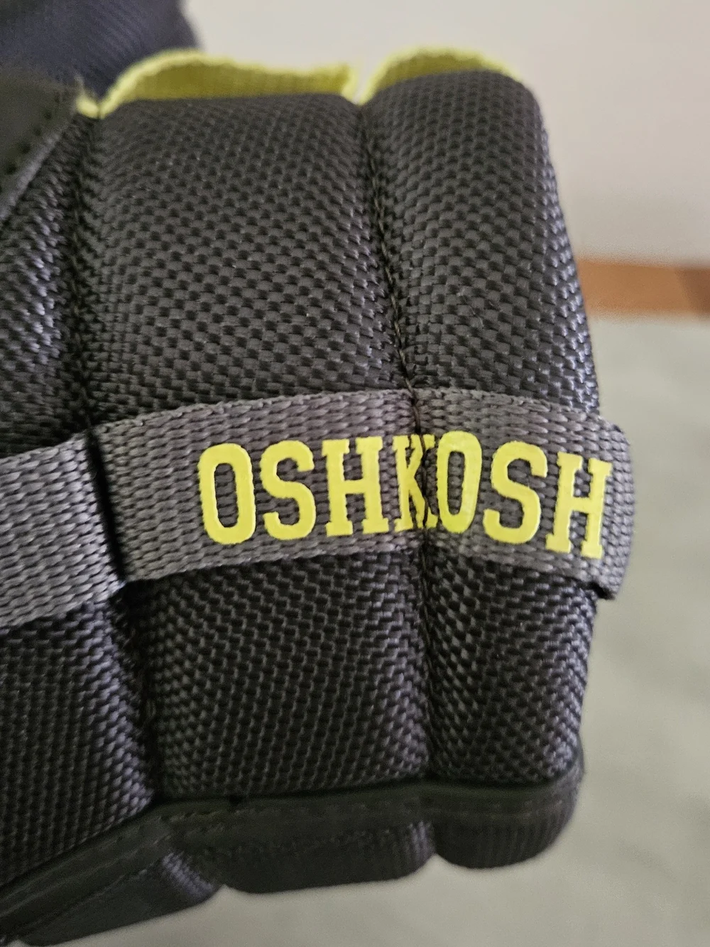 OshKosh B'gosh Black & Gray Kids Winter Boots